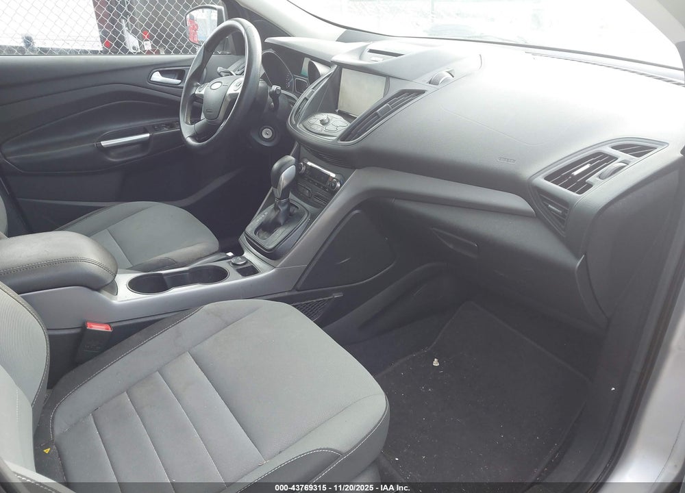 2015 FORD ESCAPE SE VIN: 1FMCU9GX9FUA97026