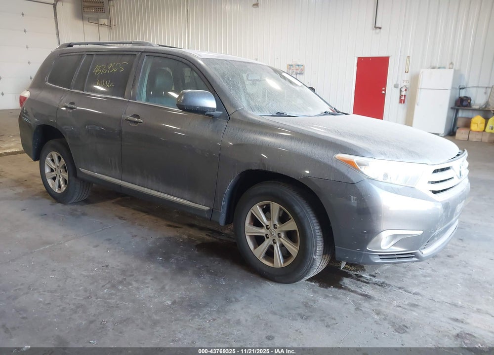2011 TOYOTA HIGHLANDER SE V6 VIN: 5TDBK3EH3BS042519