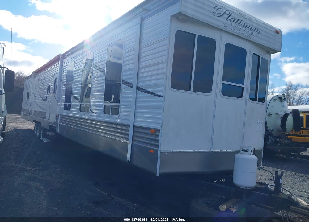 2016 RECREATION BY DESIGN MONTE CARLO VIN: 5CZ200R30G1224415