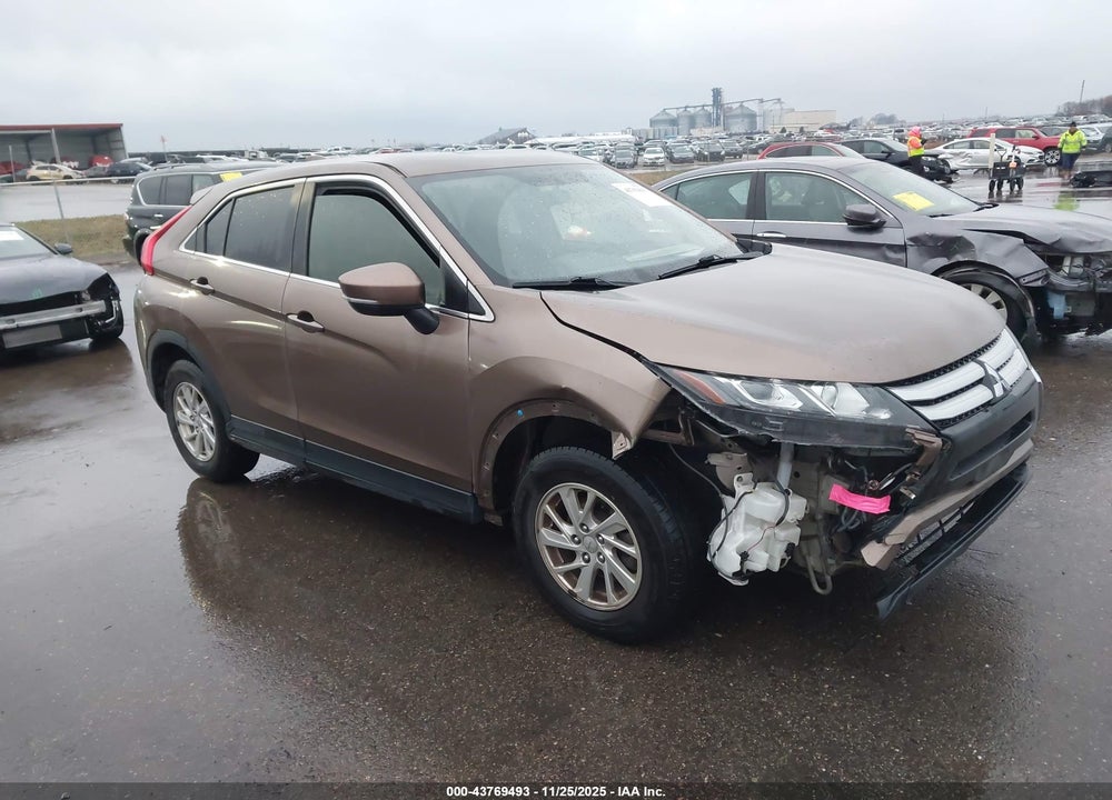 2018 MITSUBISHI ECLIPSE CROSS ES VIN: JA4AS3AA8JZ040275
