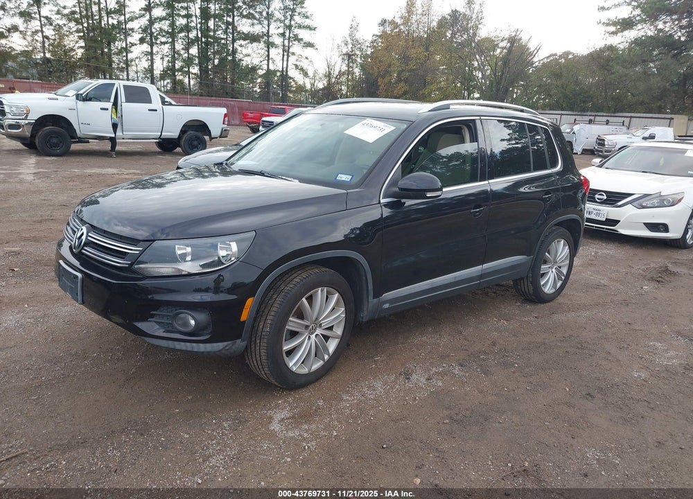 2012 VOLKSWAGEN TIGUAN SE VIN: WVGAV7AX5CW557669