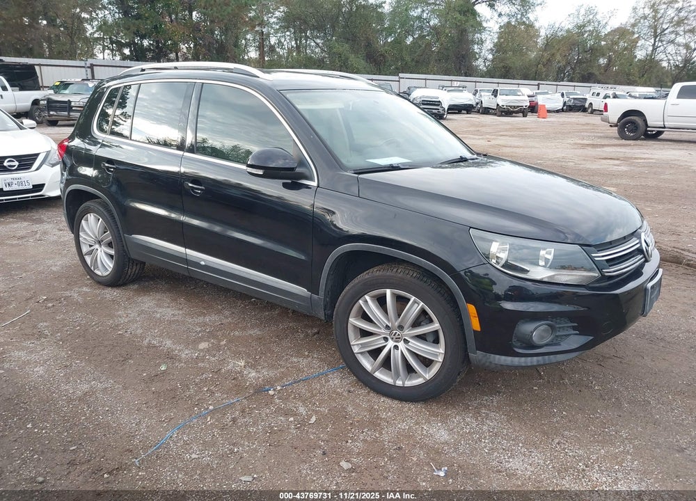 2012 VOLKSWAGEN TIGUAN SE VIN: WVGAV7AX5CW557669