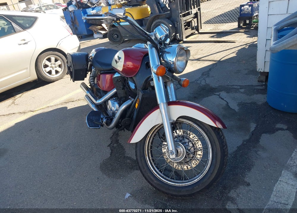 1998 HONDA VT750 CD2 VIN: JH2RC4470WM000411