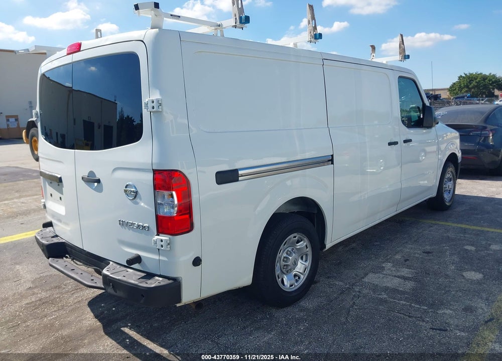 2017 NISSAN NV CARGO NV2500 HD SV V6 VIN: 1N6BF0KY6HN808147
