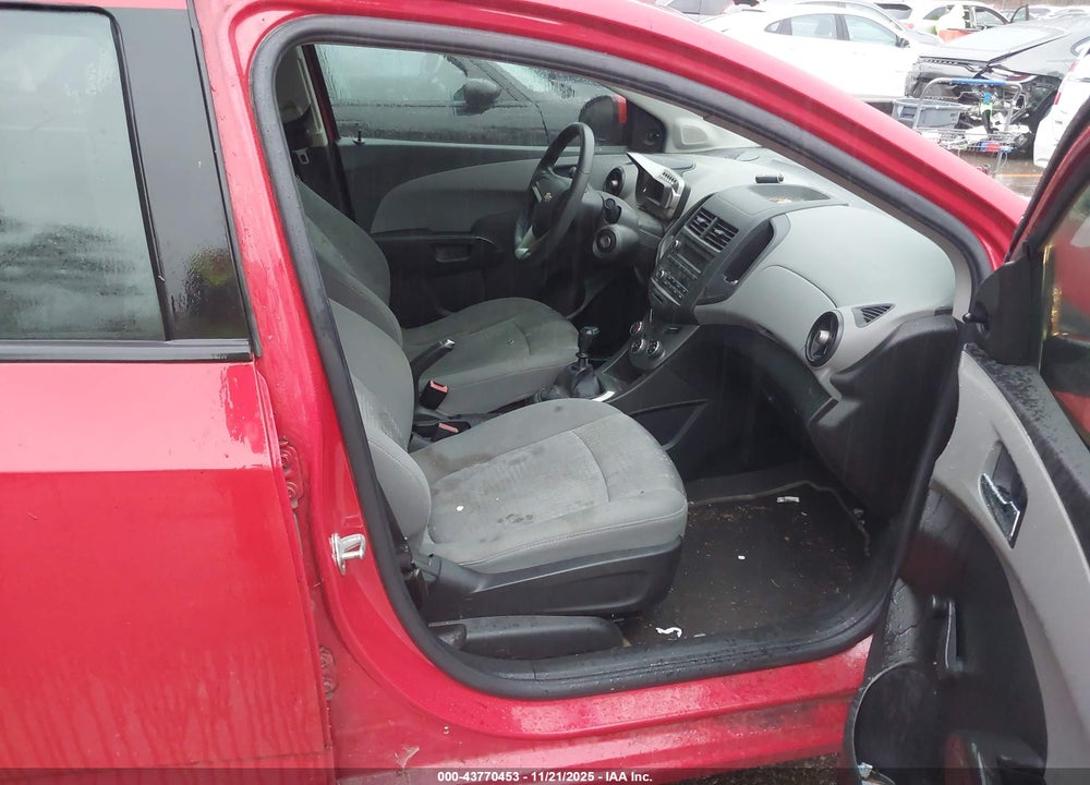 2013 CHEVROLET SONIC VIN: 1G1JB5SH1D4185648
