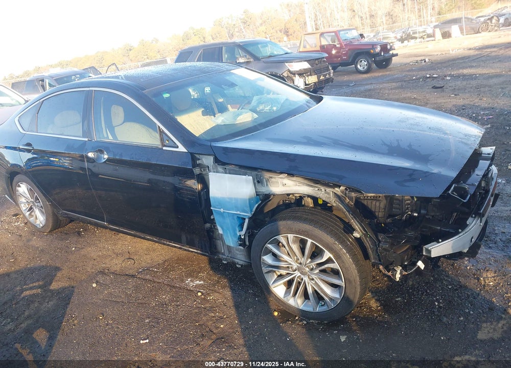 2015 HYUNDAI GENESIS 3.8 VIN: KMHGN4JE8FU095387
