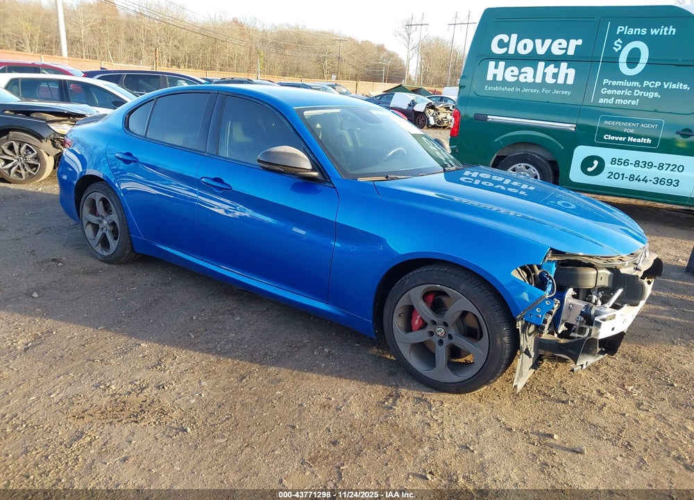 2017 ALFA ROMEO GIULIA AWD VIN: ZARFAEDN1H7558720
