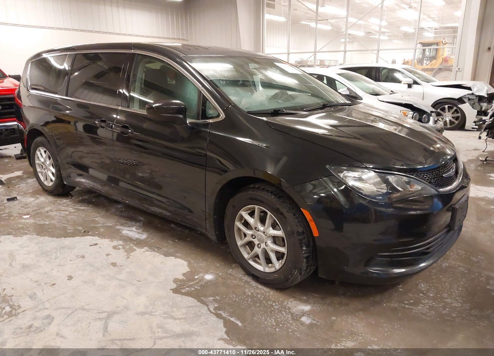 2019 CHRYSLER PACIFICA TOURING VIN: 2C4RC1DGXKR652113