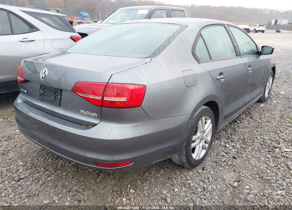 2015 VOLKSWAGEN JETTA 2.0L S VIN: 3VW2K7AJ8FM220332