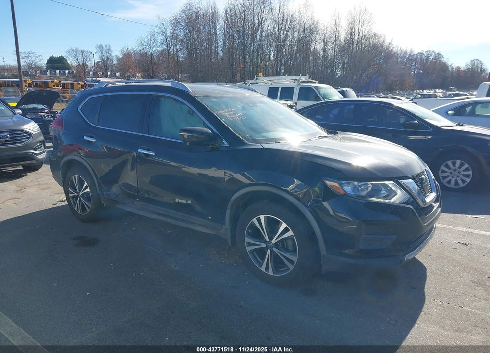 2019 NISSAN ROGUE SV VIN: JN8AT2MT2KW267916