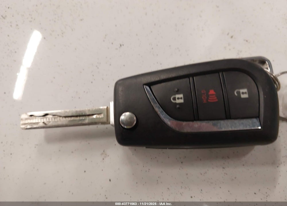 2022 TOYOTA RAV4 LE VIN: 2T3F1RFV9NC262182