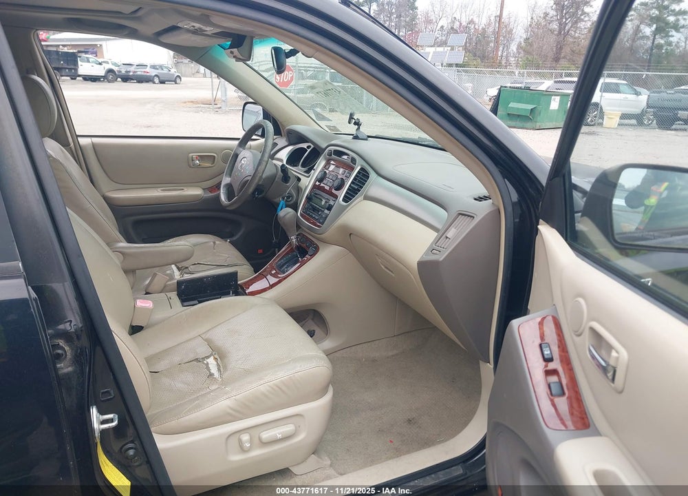 2005 TOYOTA HIGHLANDER LIMITED V6 VIN: JTEDP21A750088418