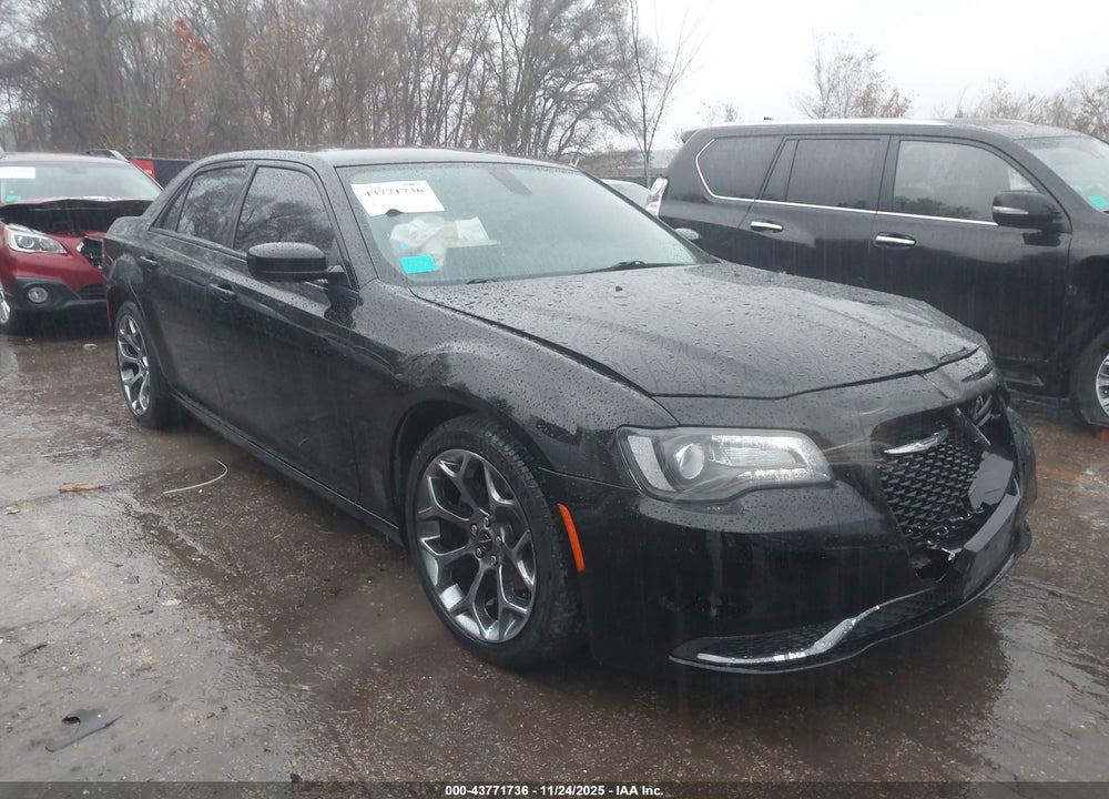 2018 CHRYSLER 300 TOURING VIN: 2C3CCAAG1JH321004