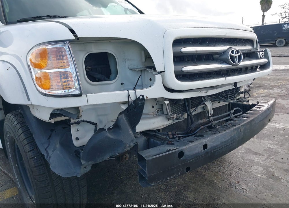 2002 TOYOTA SEQUOIA LIMITED V8 VIN: 5TDZT38A92S066236