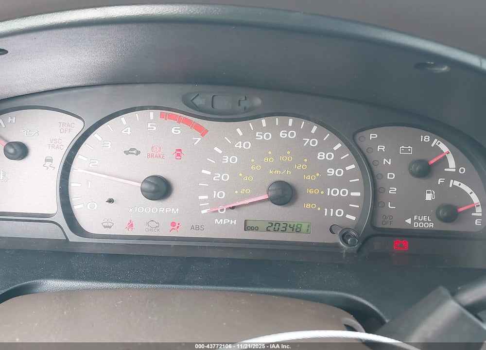2002 TOYOTA SEQUOIA LIMITED V8 VIN: 5TDZT38A92S066236