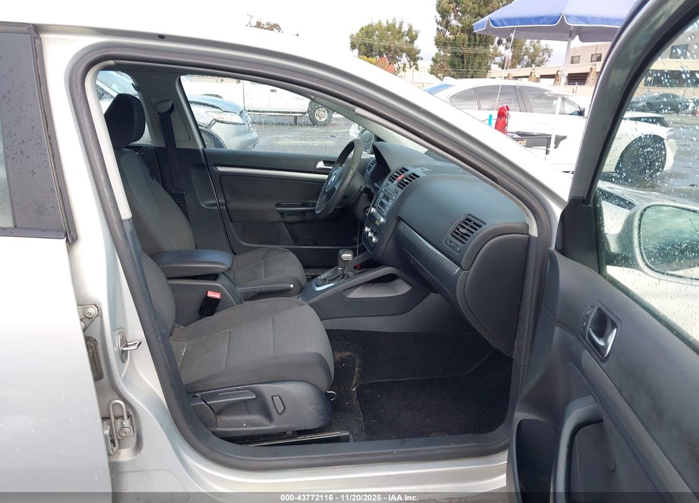 2010 VOLKSWAGEN JETTA S VIN: 3VWJZ7AJ8AM077818