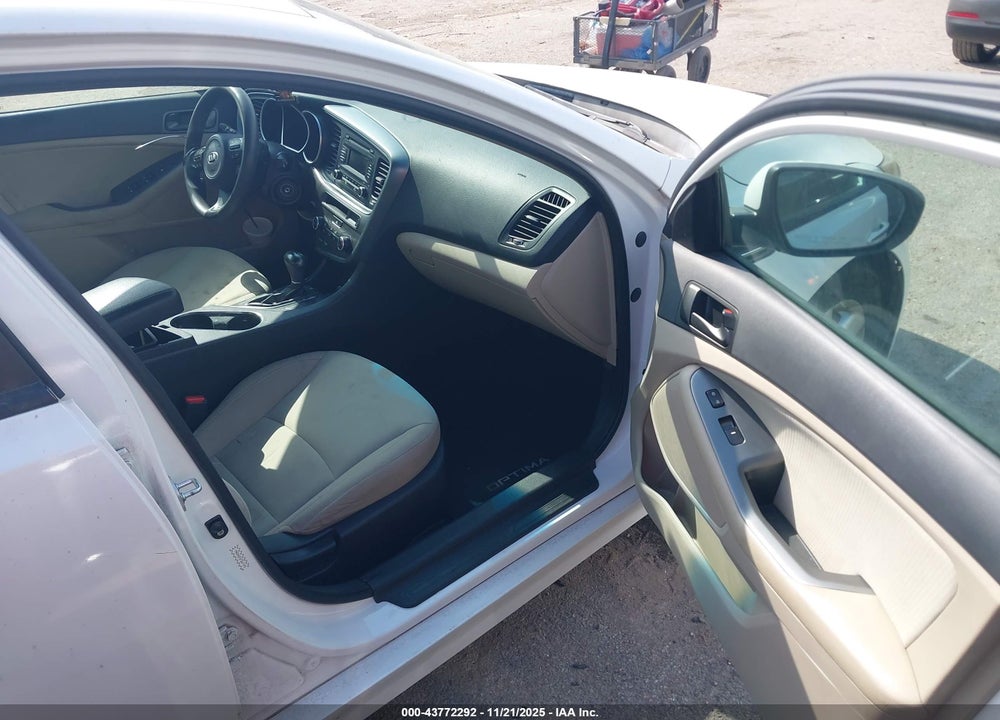 2015 KIA OPTIMA LX VIN: KNAGM4A76F5647498