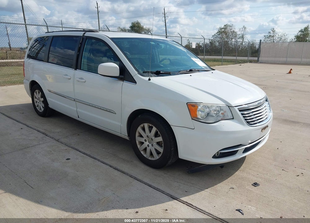 2015 CHRYSLER TOWN & COUNTRY TOURING VIN: 2C4RC1BG1FR571168