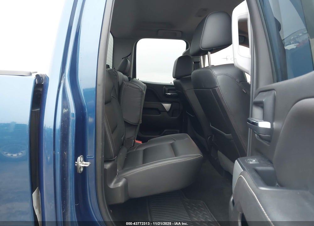 2017 CHEVROLET SILVERADO 1500 2LT VIN: 1GCVKREC0HZ318232