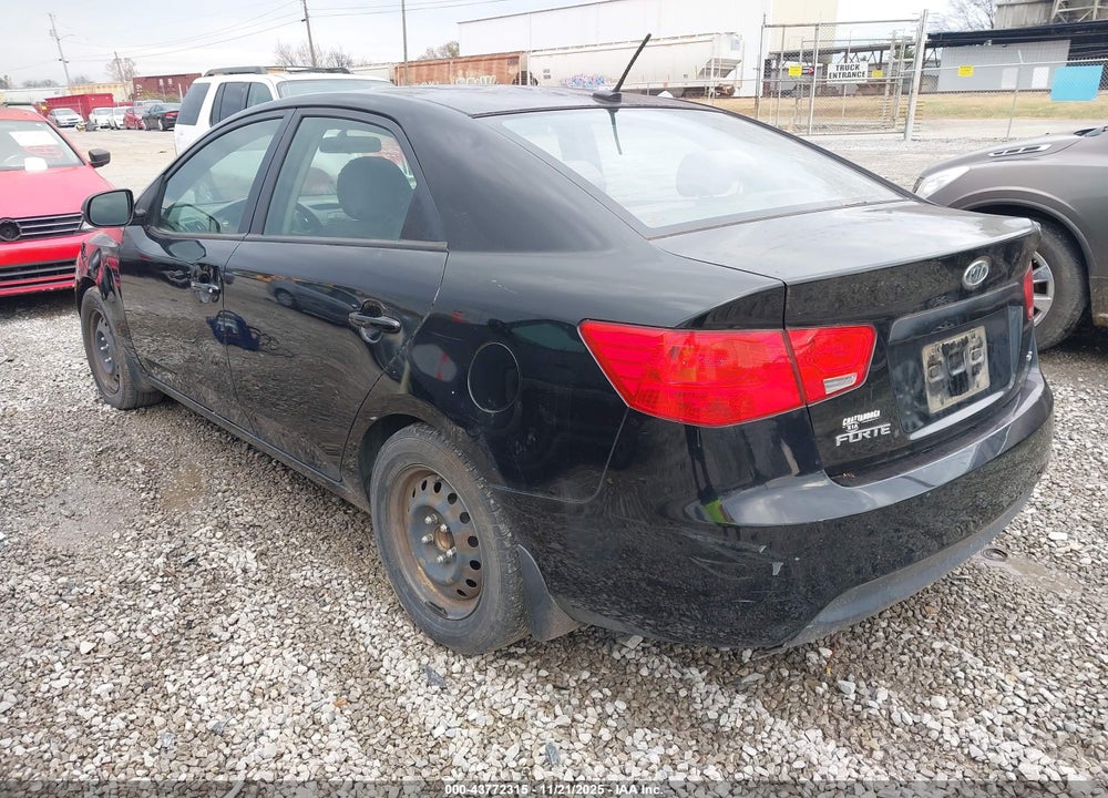 2013 KIA FORTE EX VIN: KNAFU4A28D5699695