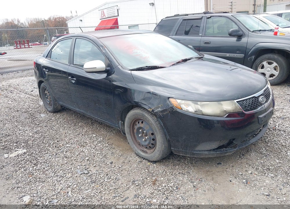 2013 KIA FORTE EX VIN: KNAFU4A28D5699695