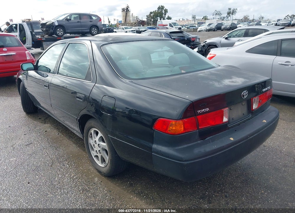 2001 TOYOTA CAMRY LE VIN: 4T1BG22K41U095778