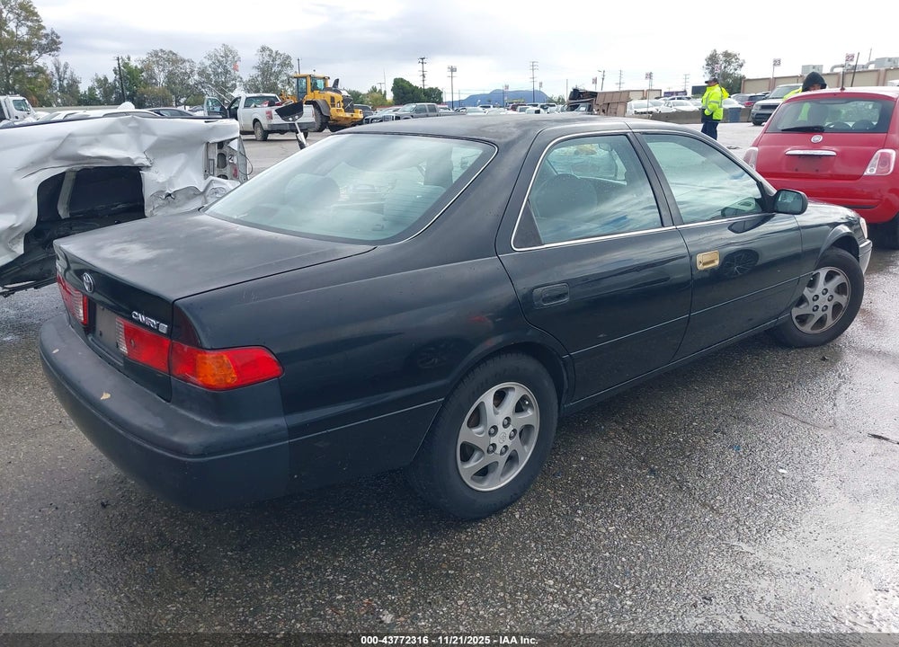 2001 TOYOTA CAMRY LE VIN: 4T1BG22K41U095778