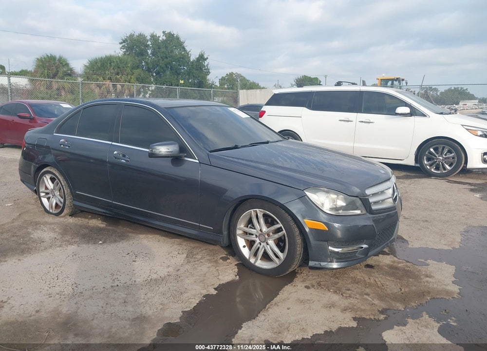 2013 MERCEDES-BENZ C 250 SPORT VIN: WDDGF4HBXDA767984