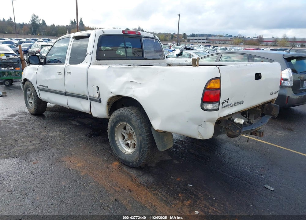 2000 TOYOTA TUNDRA SR5 V8 VIN: 5TBBT441XYS032434