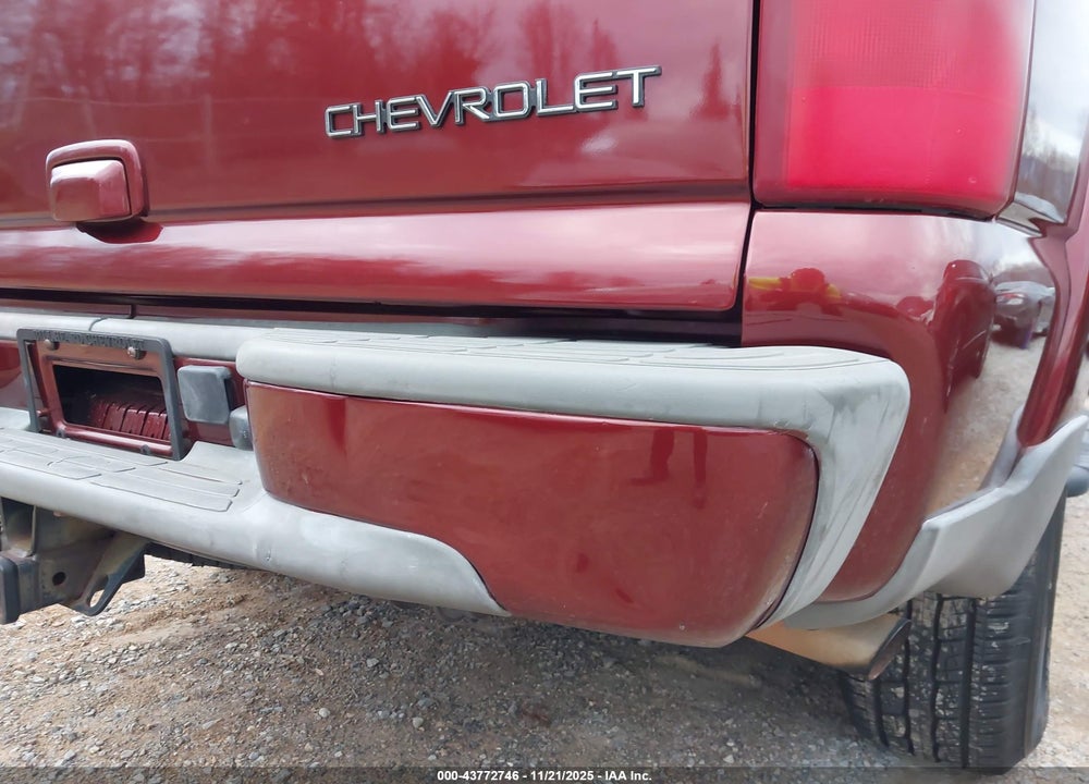 2003 CHEVROLET TAHOE Z71 VIN: 1GNEK13Z43R259405