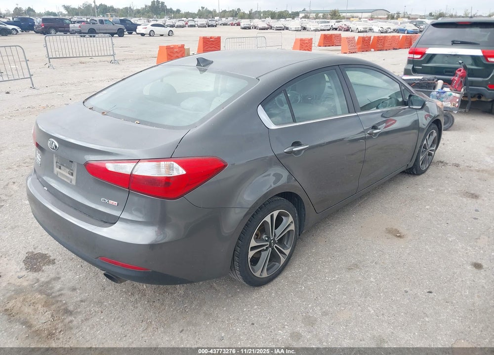 2014 KIA FORTE VIN: KNAFZ4A83E5103139
