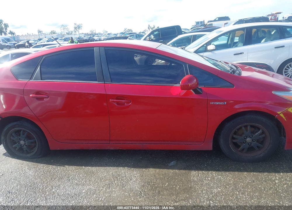 2011 TOYOTA PRIUS THREE VIN: JTDKN3DU5B5365630