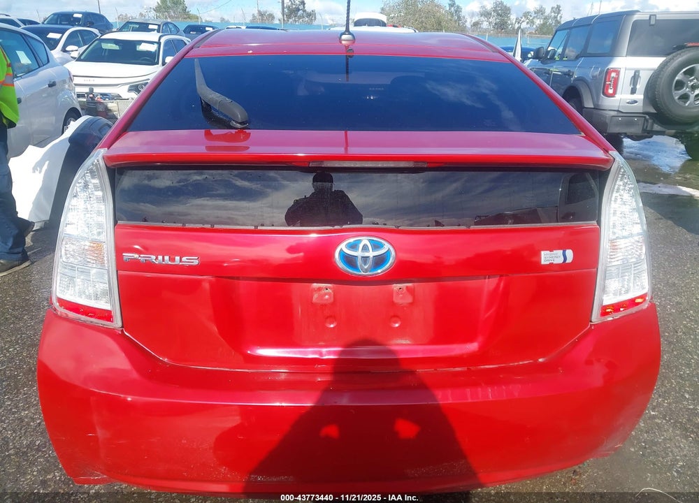 2011 TOYOTA PRIUS THREE VIN: JTDKN3DU5B5365630