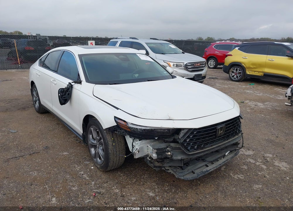 2024 HONDA ACCORD EX VIN: 1HGCY1F32RA014021