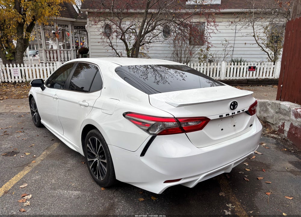 2018 TOYOTA CAMRY L/LE/XLE/SE/XSE VIN: JTNB11HKXJ3040129