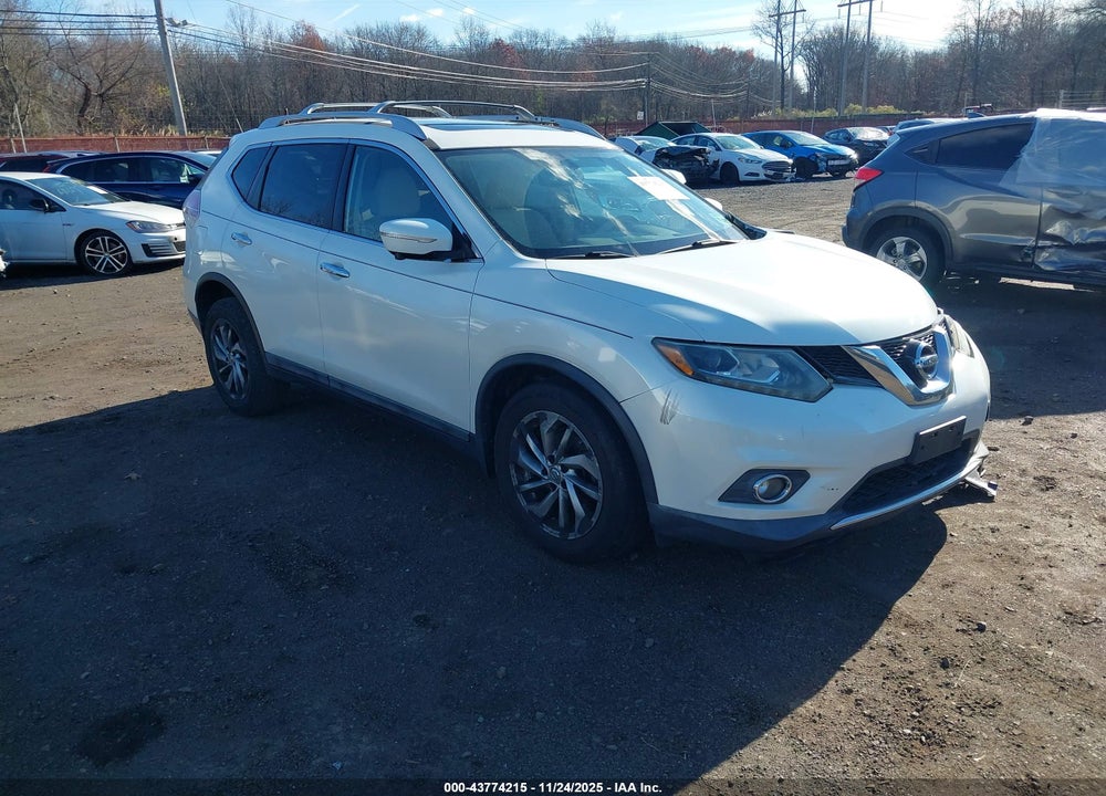 2015 NISSAN ROGUE SL VIN: 5N1AT2MV3FC776641