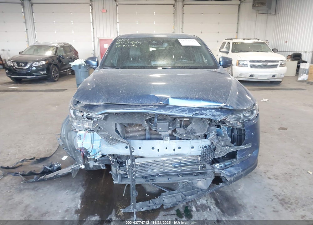 2020 MAZDA CX-5 SIGNATURE VIN: JM3KFBEY8L0745348