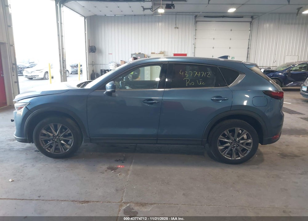 2020 MAZDA CX-5 SIGNATURE VIN: JM3KFBEY8L0745348