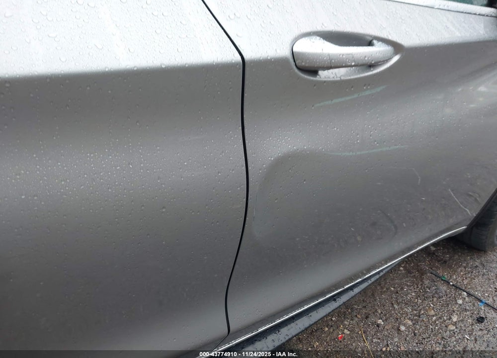 2017 INFINITI QX30 VIN: SJKCH5CP9HA020293
