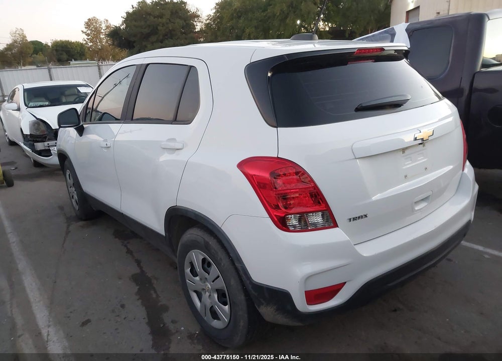 2017 CHEVROLET TRAX LS VIN: KL7CJKSB6HB086027