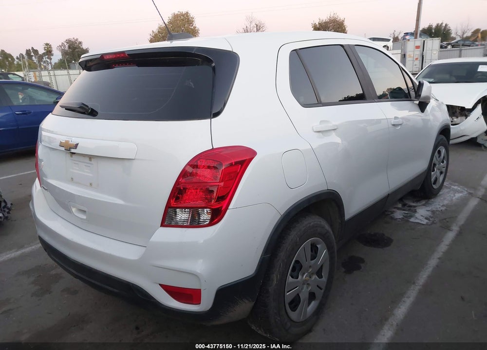 2017 CHEVROLET TRAX LS VIN: KL7CJKSB6HB086027