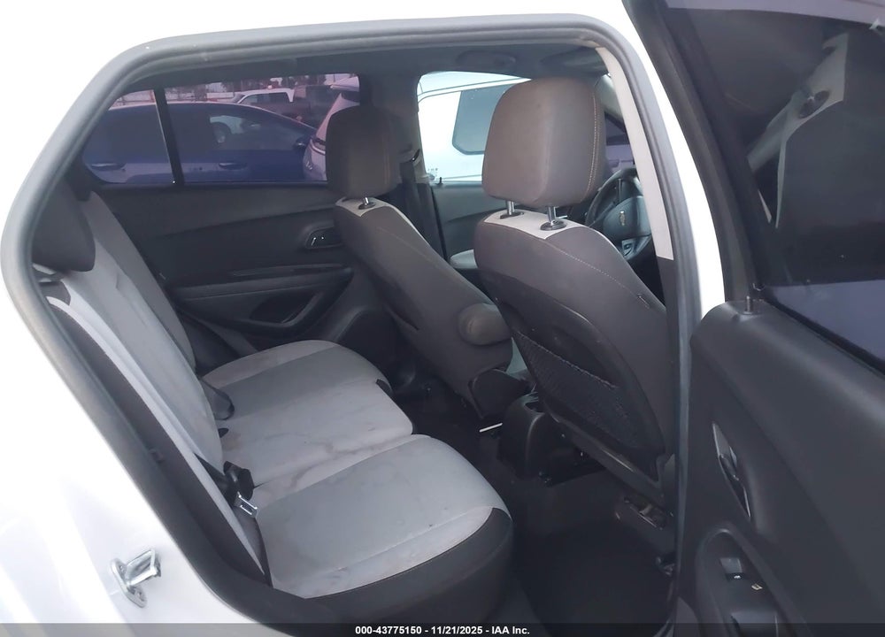 2017 CHEVROLET TRAX LS VIN: KL7CJKSB6HB086027