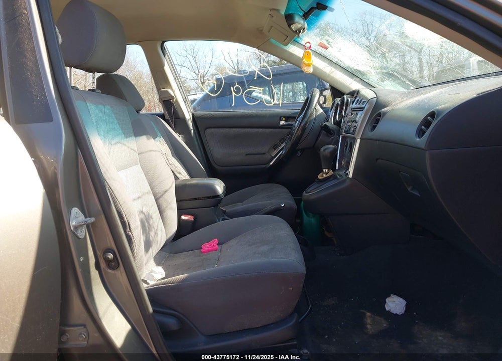 2004 TOYOTA MATRIX/XR VIN: 2T1KR32E24C267130