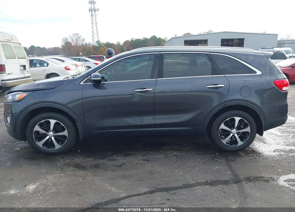 2016 KIA SORENTO 3.3L EX VIN: 5XYPH4A52GG148423