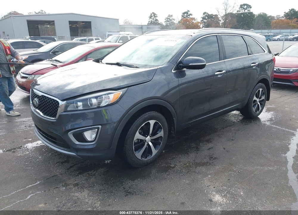 2016 KIA SORENTO 3.3L EX VIN: 5XYPH4A52GG148423