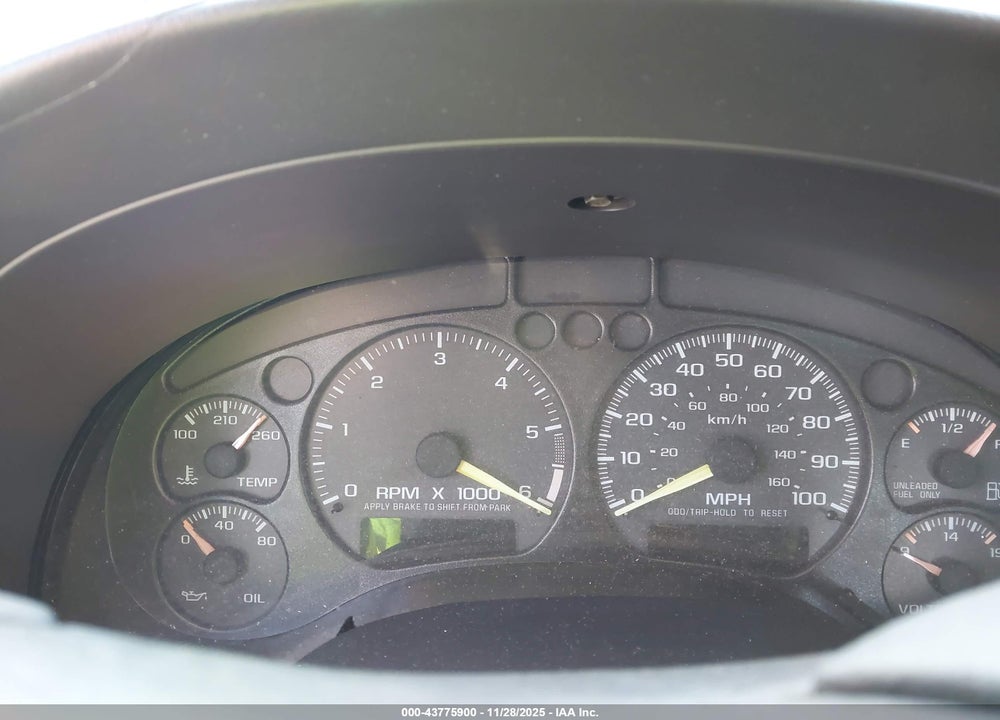 1998 CHEVROLET S-10 LS VIN: 1GCDT19X6W8223944