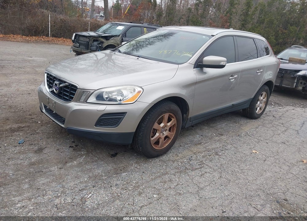 2011 VOLVO XC60 3.2 VIN: YV4940DZ4B2217964