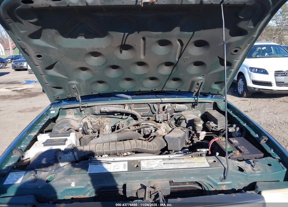 2000 FORD RANGER XL/XLT VIN: 1FTYR10V1YTA47512