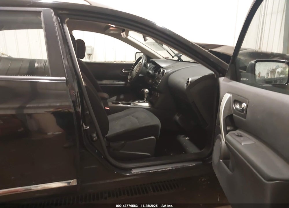 2014 NISSAN ROGUE SELECT S VIN: JN8AS5MV2EW709278