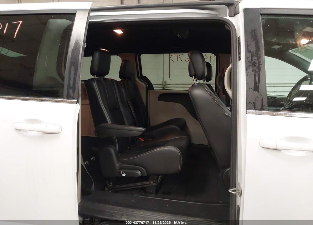 2018 DODGE GRAND CARAVAN SXT VIN: 2C4RDGCGXJR249734